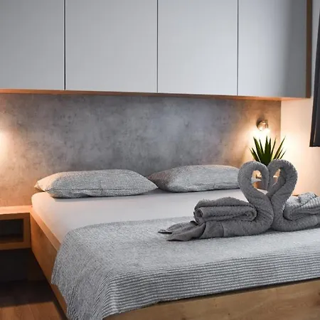 Apartment Luxury Mobile Ines *