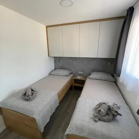 Luxury Mobile Ines Drage