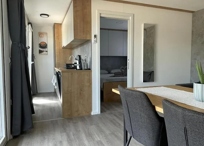 Luxury Mobile Ines Apartamento